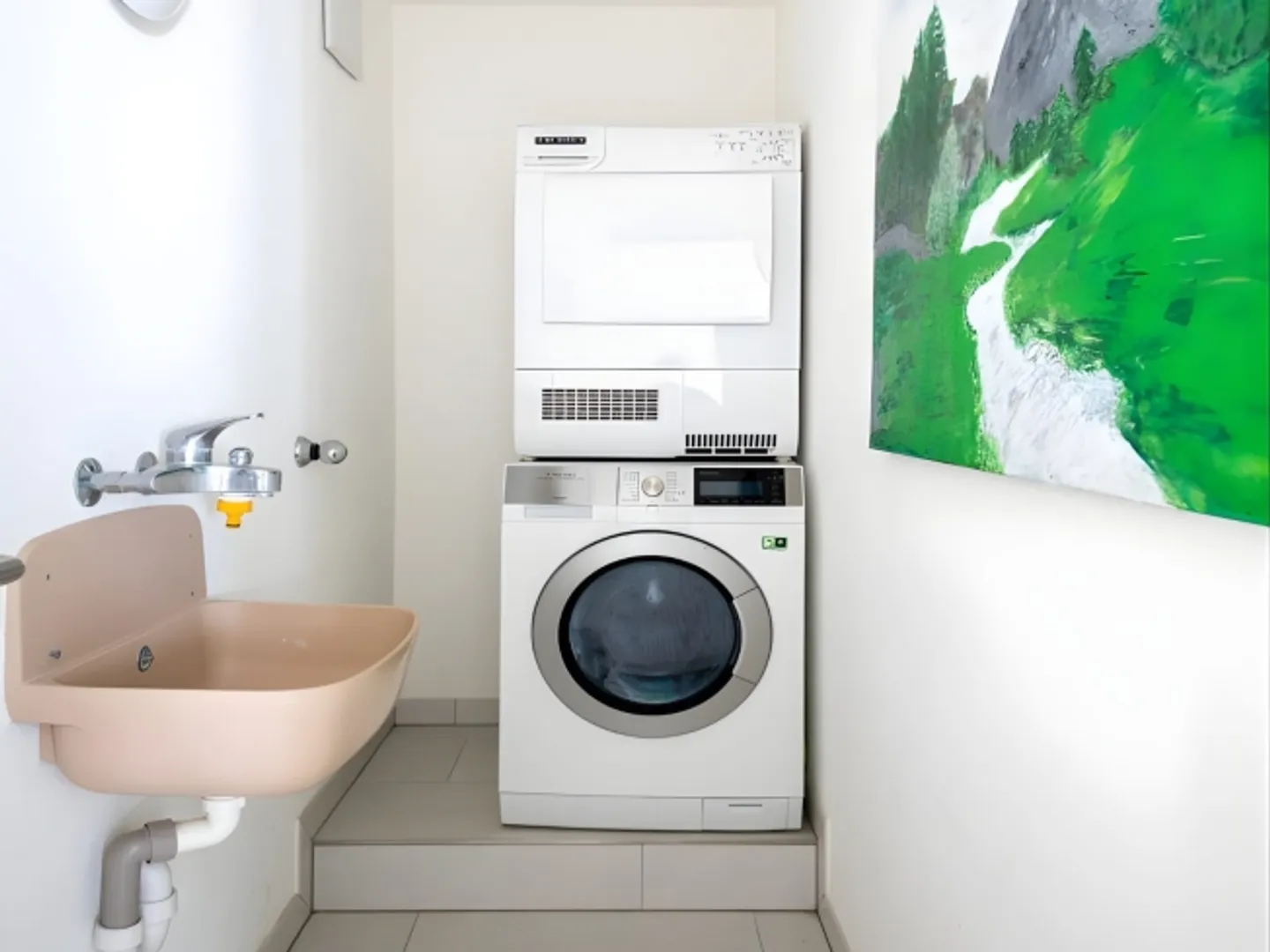 Attractive and bright 2.5-room garden apartment with underground parking - Photo 7 of 9