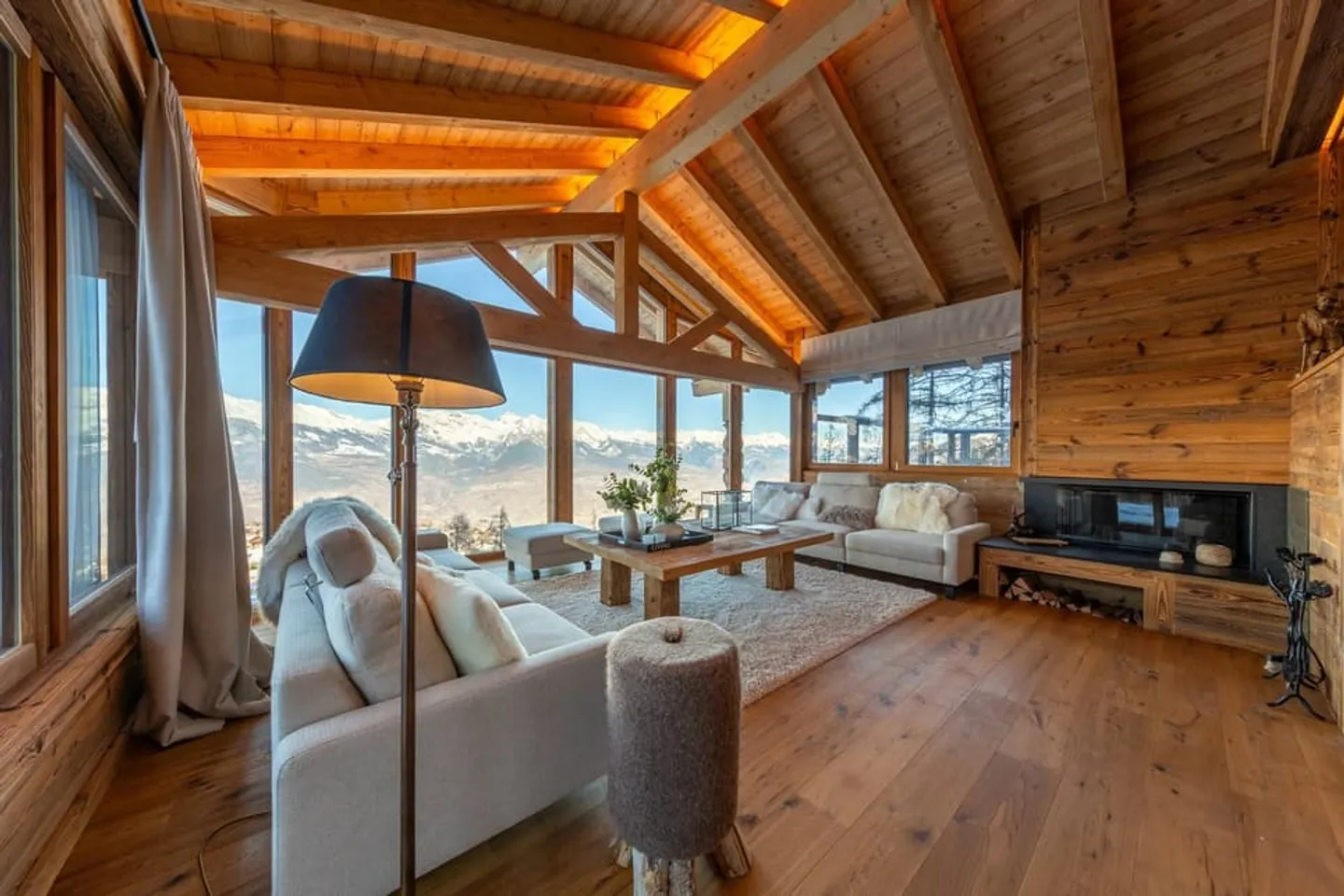 Chalet Charmant avec Vue Époustouflante - Photo 2 sur 13