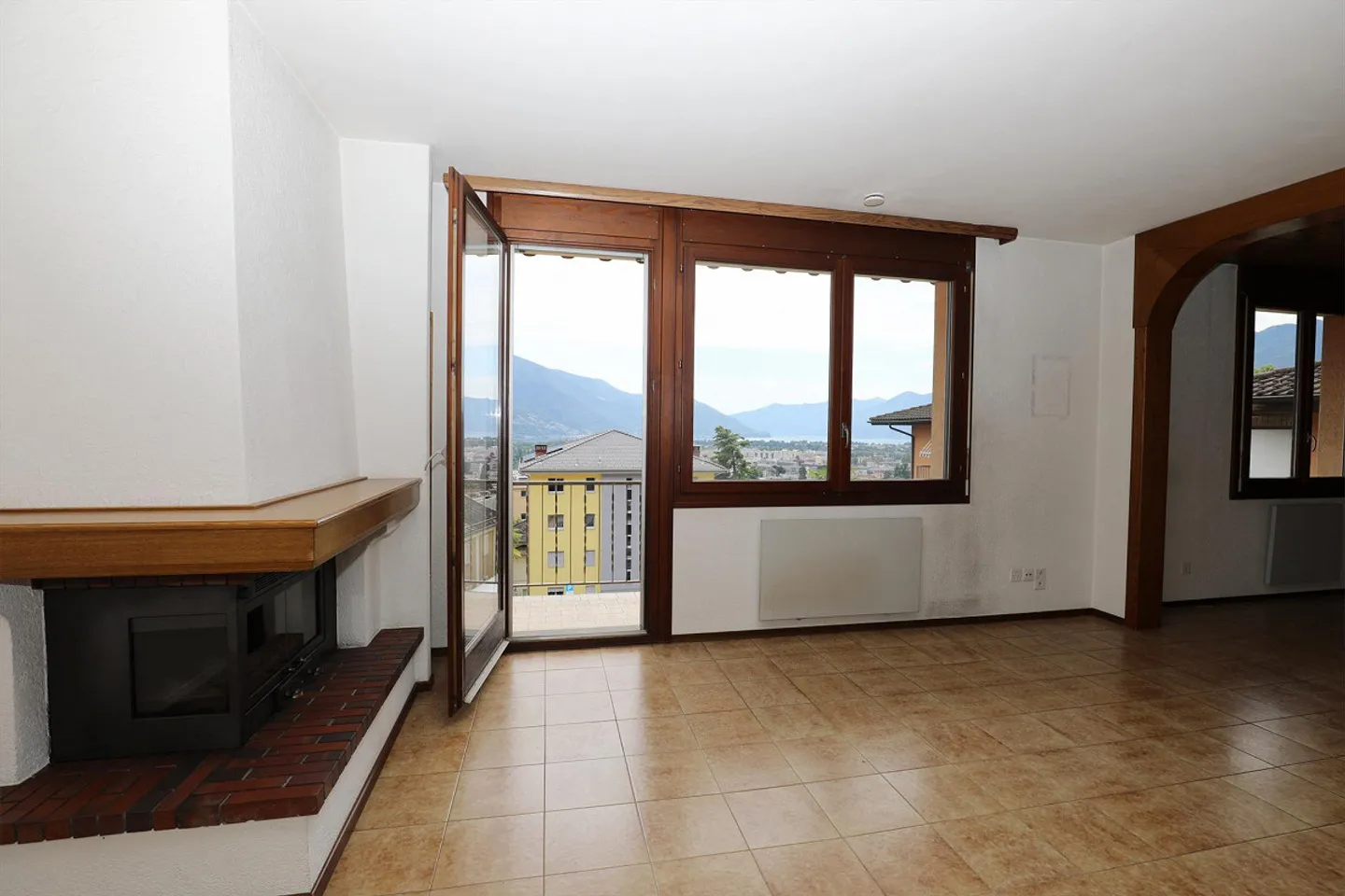 Casa plurifamiliare a Muralto-Locarno con vista parziale sul lago - Foto 9 di 29
