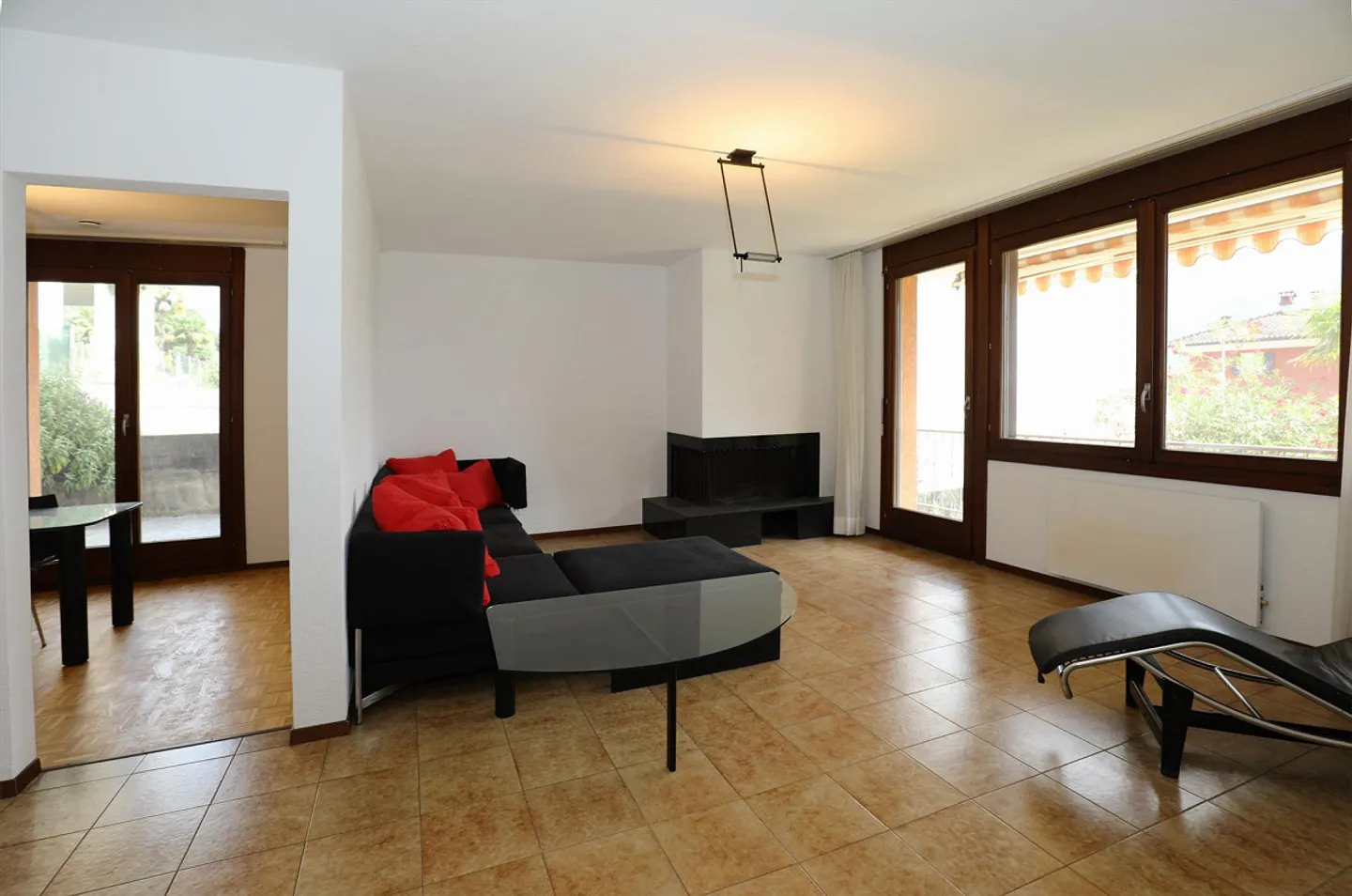 Casa plurifamiliare a Muralto-Locarno con vista parziale sul lago - Foto 22 di 29