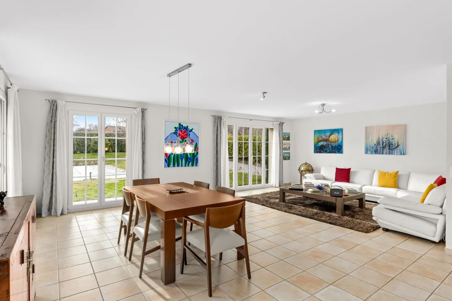 Elegante villa familiare con piscina - Foto 6 di 13