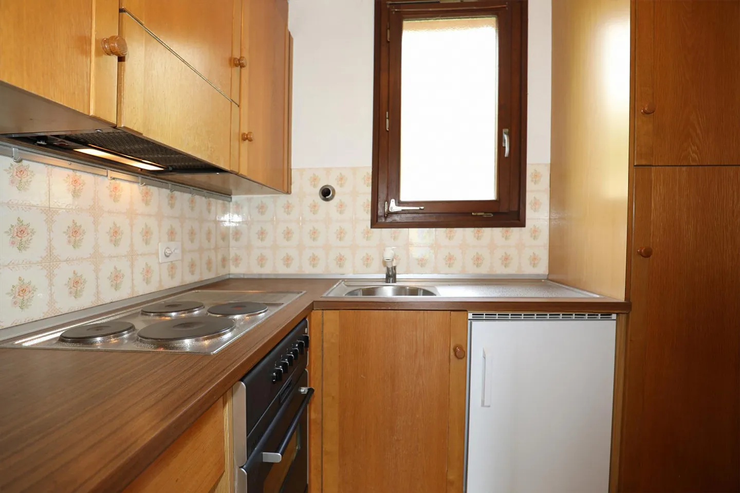 Casa plurifamiliare a Muralto-Locarno con vista parziale sul lago - Foto 24 di 29