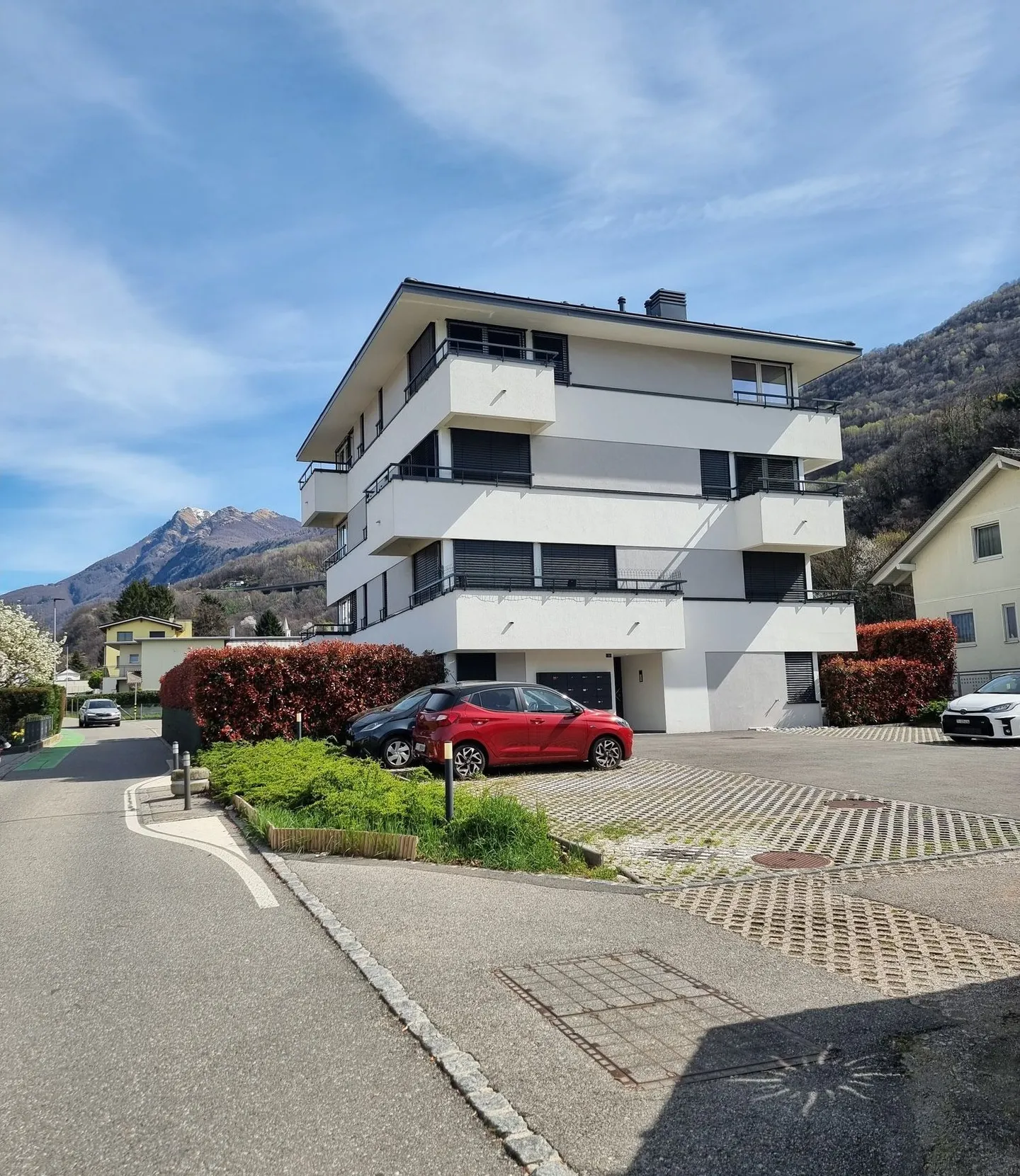 Apartment with 1.5 rooms, terrace and private garden for sale in Cadenazzo - Photo 1 of 5