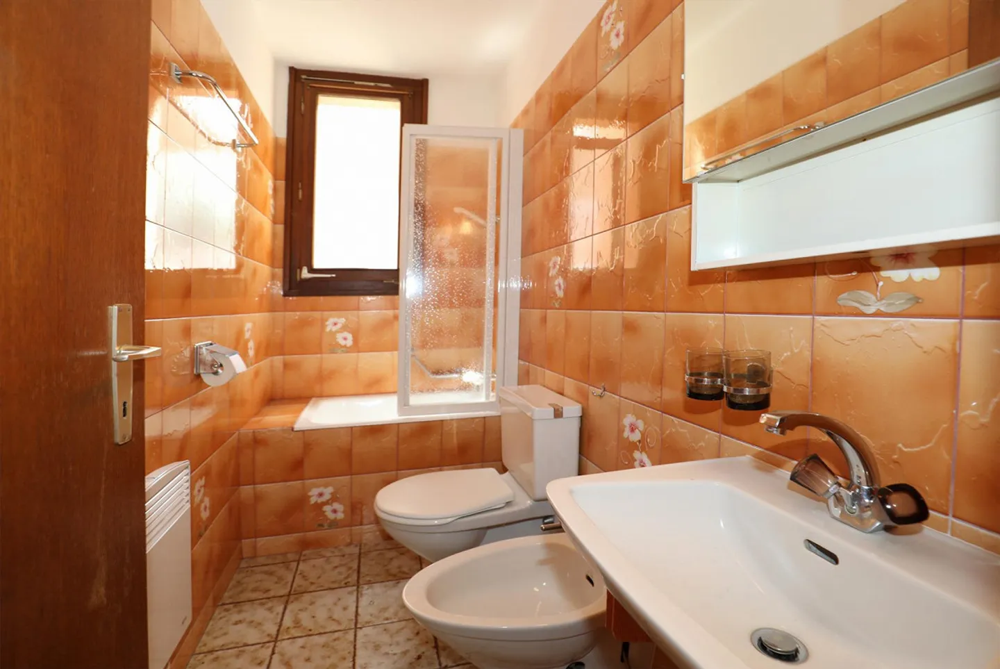 Casa plurifamiliare a Muralto-Locarno con vista parziale sul lago - Foto 26 di 29