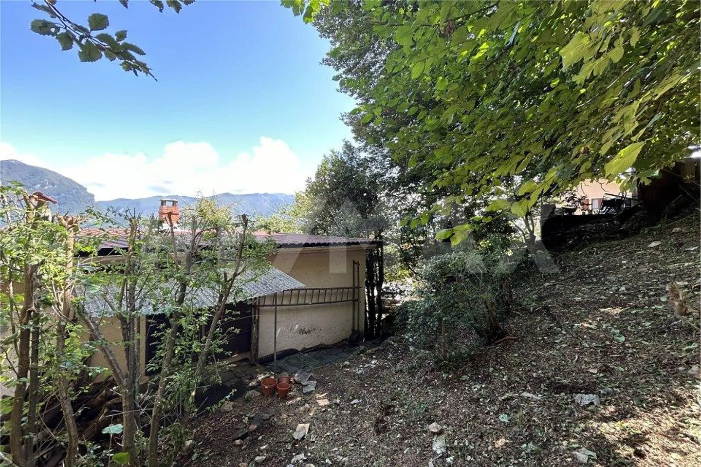 Terrain constructible à Carona avec vue sur le lac - Photo 10 sur 13