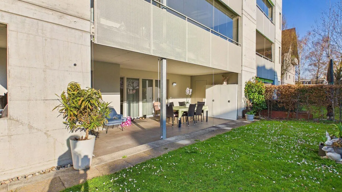 Moderne Gartenwohnung in Nänikon - Foto 10 von 13