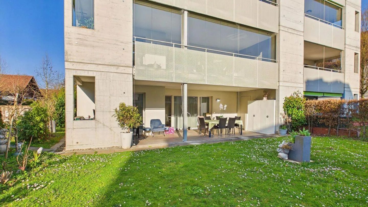 Moderne Gartenwohnung in Nänikon - Foto 11 von 13