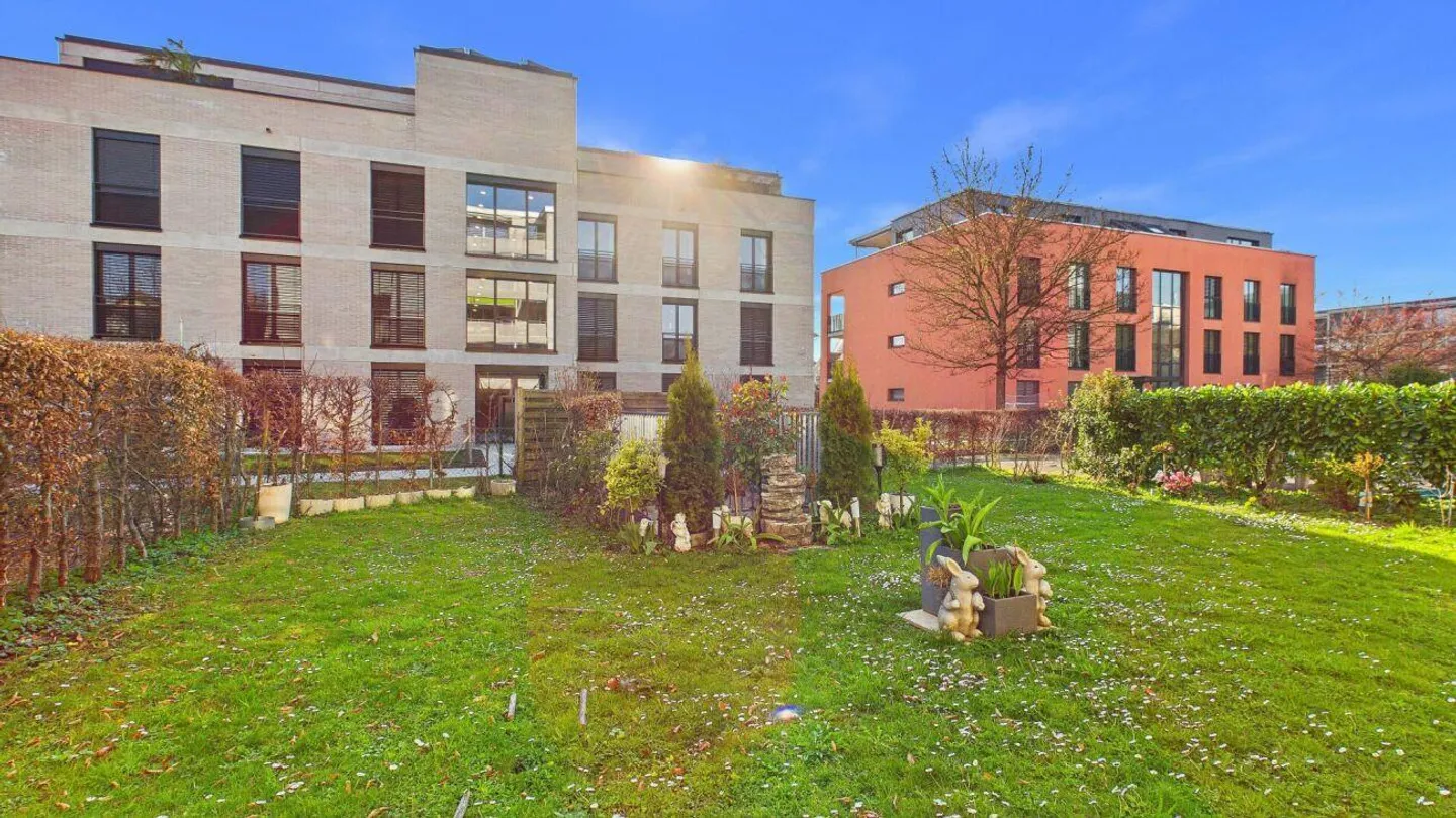 Moderne Gartenwohnung in Nänikon - Foto 12 von 13