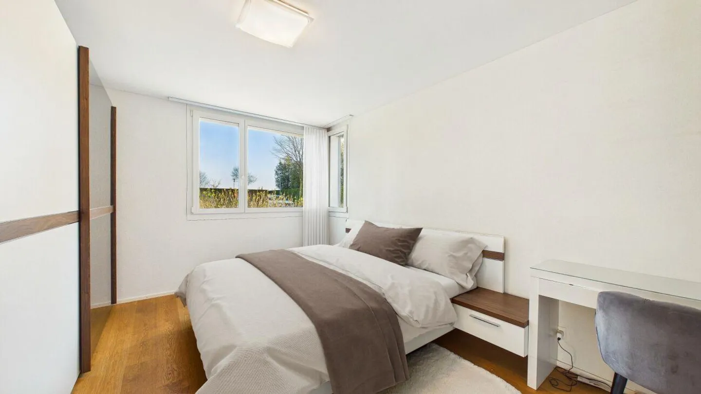 Moderne Gartenwohnung in Nänikon - Foto 6 von 13