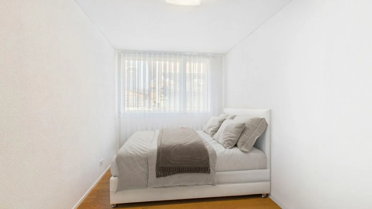 Moderne Gartenwohnung in Nänikon - Foto 7 von 13