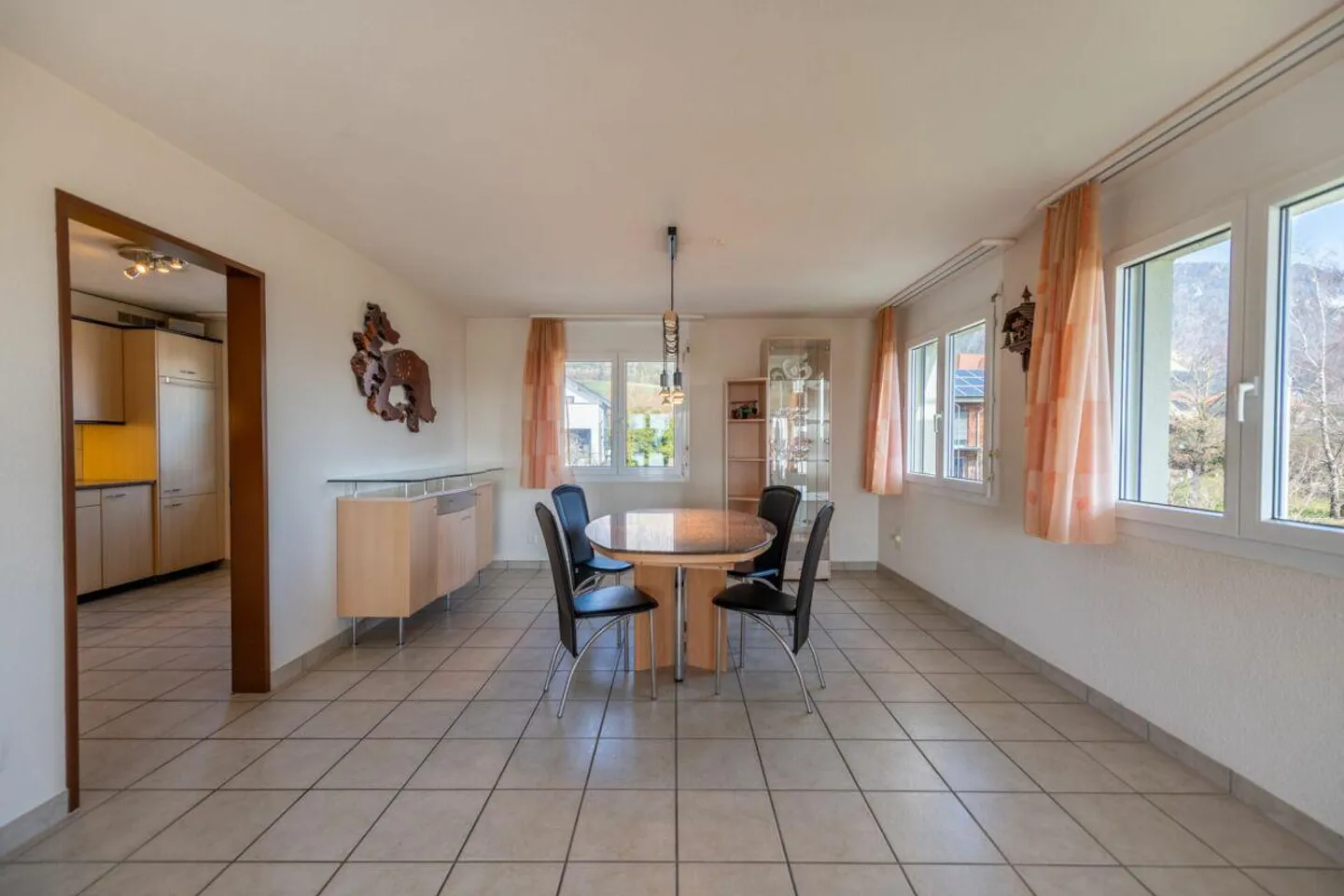 Luce, Spazio, Qualità della Vita - La Tua Nuova Casa in un Ambiente Idilliaco - Foto 3 di 16