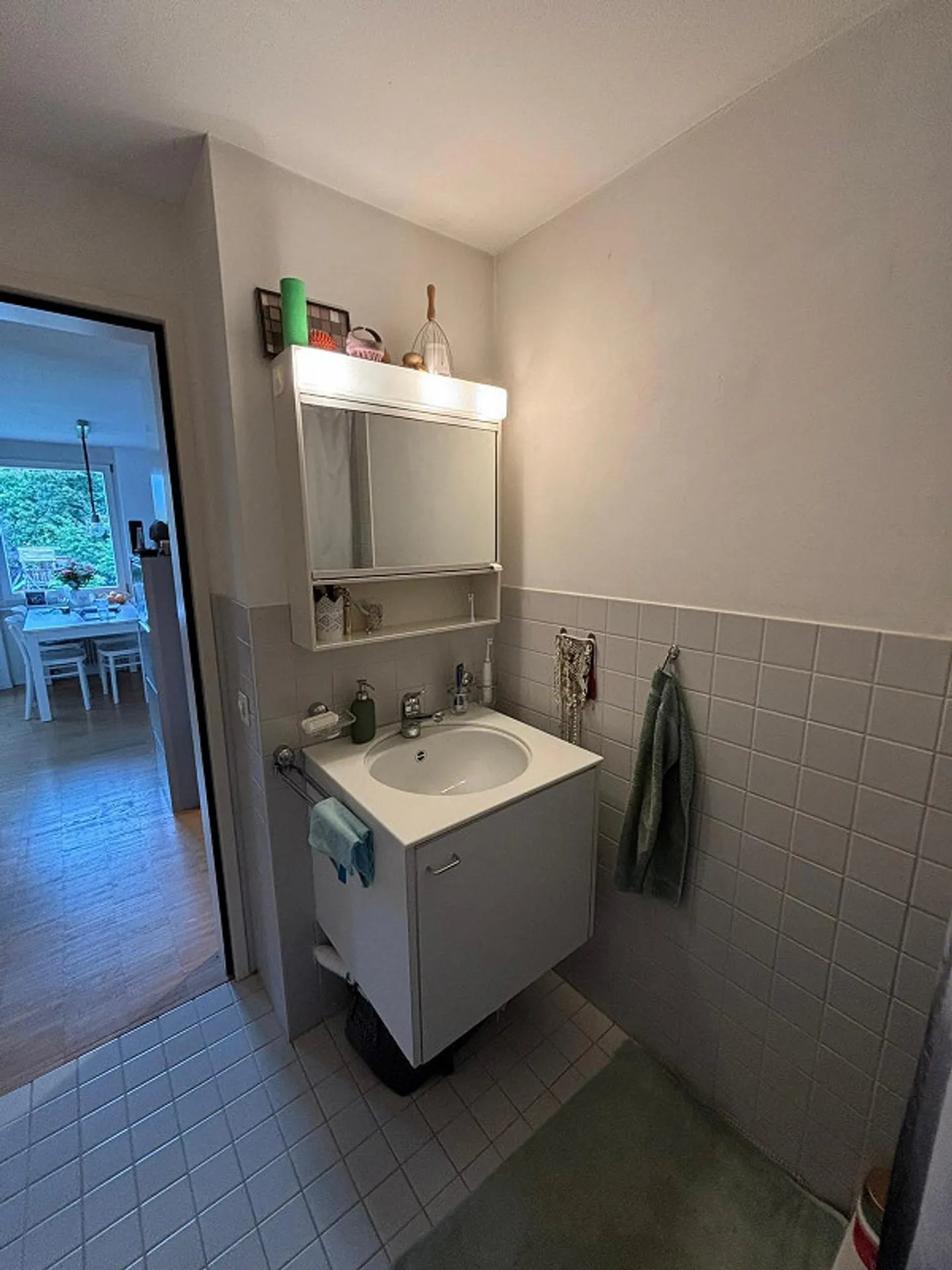 2.5 Room Apartment, 1st Floor - Photo 4 of 8