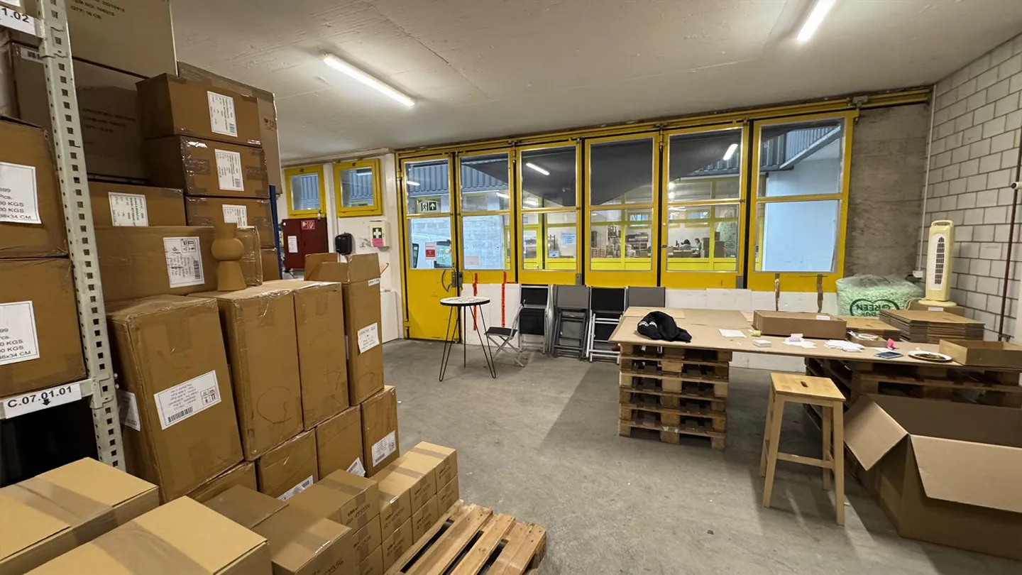 Zentrale Lagerfläche zu vermieten - Foto 6 von 12