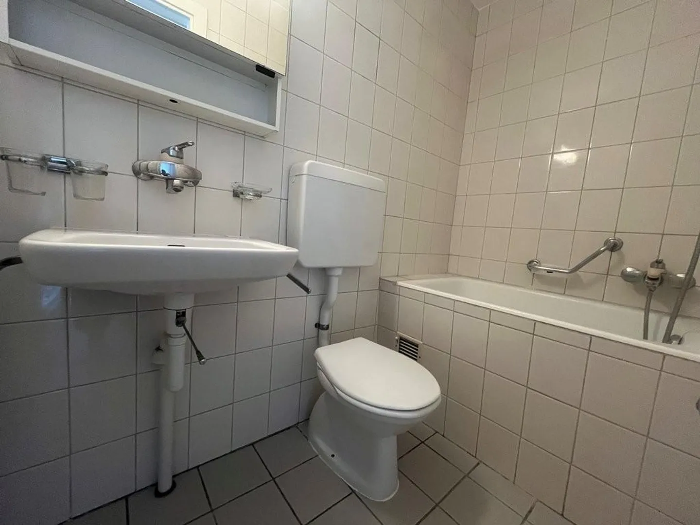 Appartamento centrale con 2 camere da affittare - Foto 4 di 5