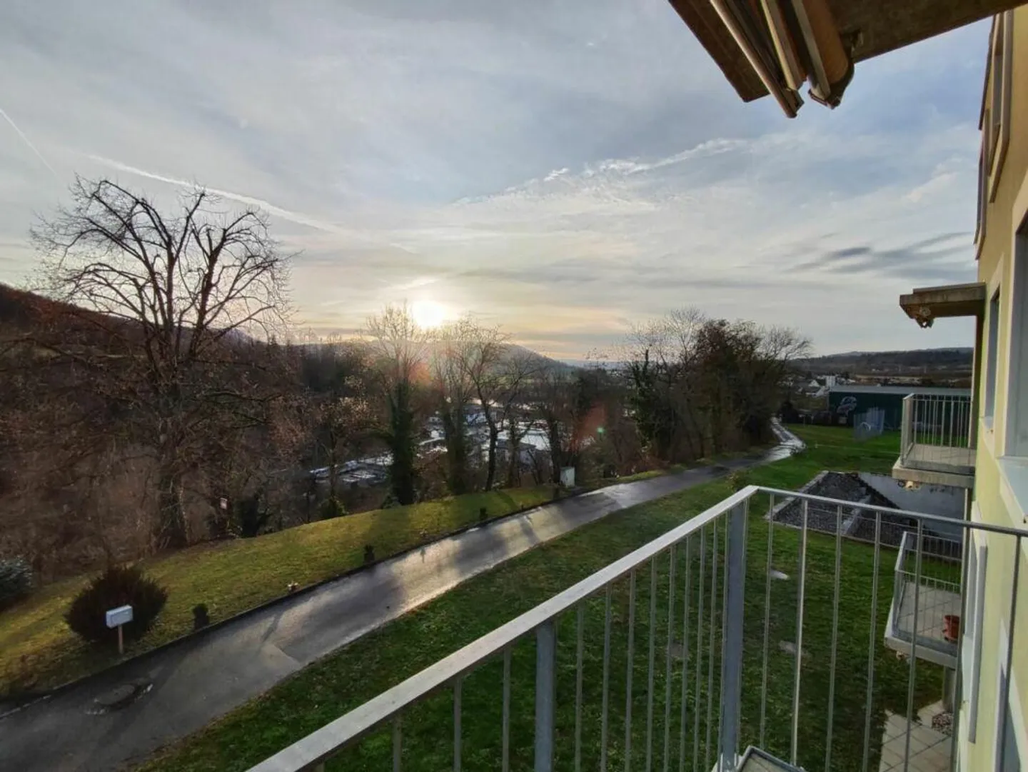 Geräumige Wohnung mit Pool - Foto 9 von 14