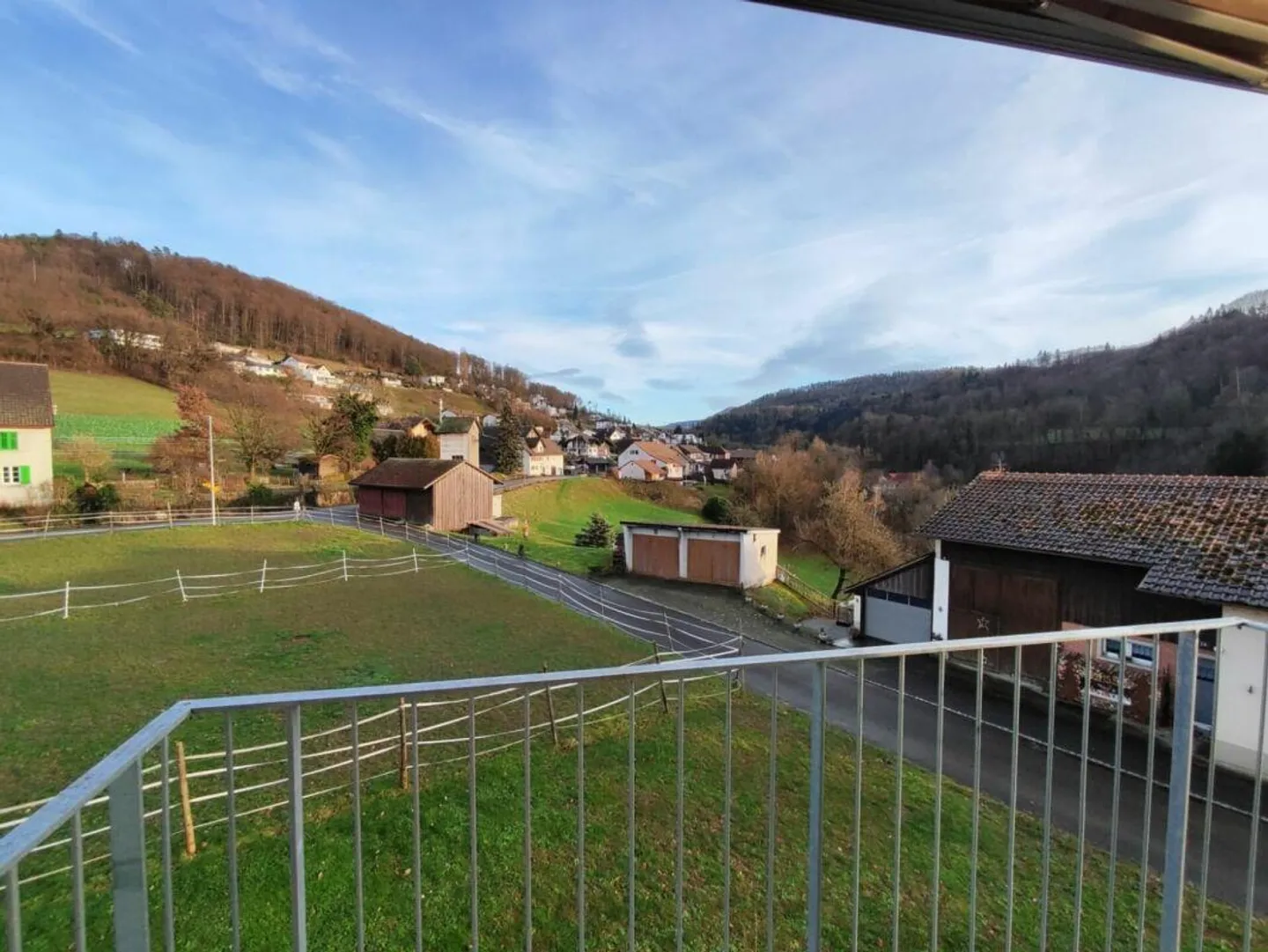 Geräumige Wohnung mit Pool - Foto 12 von 14