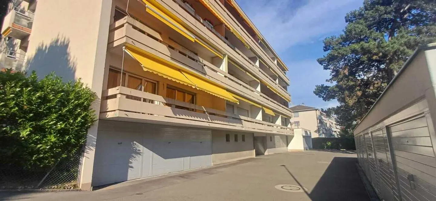 Appartamento in vendita - Foto 7 di 13