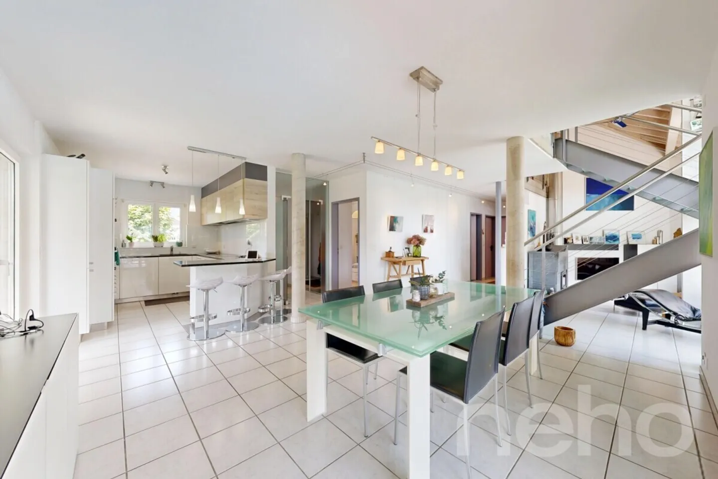 Magnificent 220 m² Villa mit Pool - Foto 5 von 12