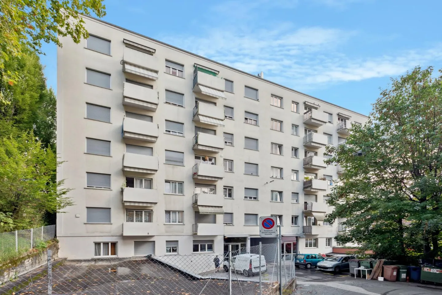 Beautiful apartment near the Pontaise stadium - Photo 1 of 1