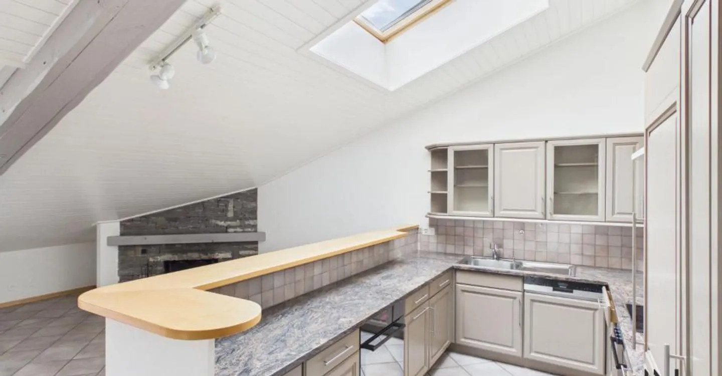 Helles 3,5-Zimmer-Apartment mit Potenzial für 4,5 Zimmer - Foto 8 von 12