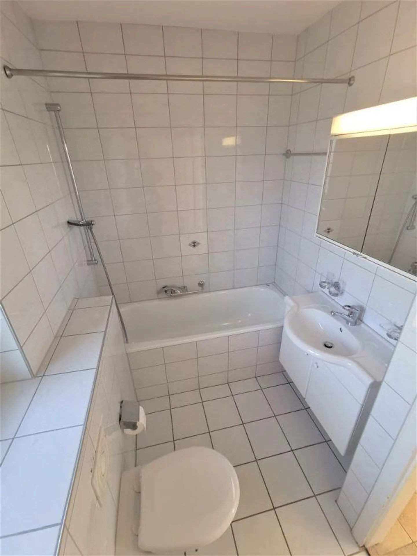2-room apartment in Binningen - Photo 4 of 7