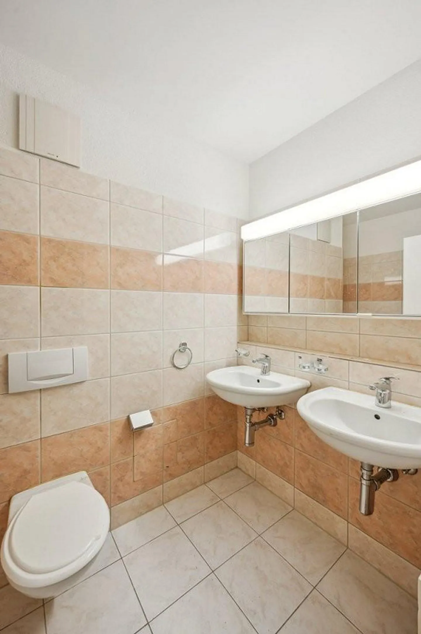 Moderne 2-Zimmer-Penthouse mit Terrassen - Foto 6 von 7