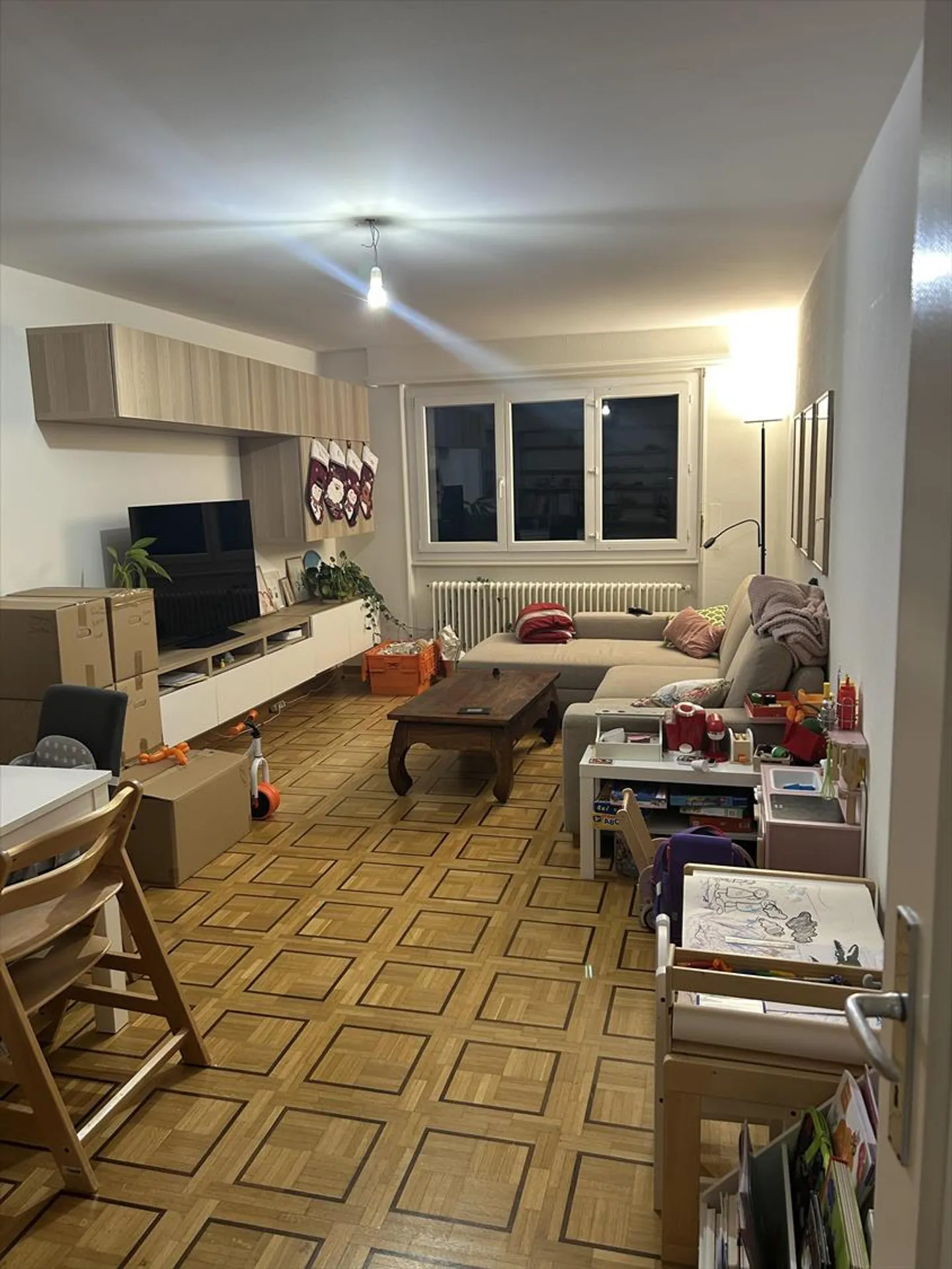 Vie agréable dans un quartier familial, proche de toutes les commodités. Possibilité de reprendre les meubles des locataires actuels. - Photo 6 sur 11