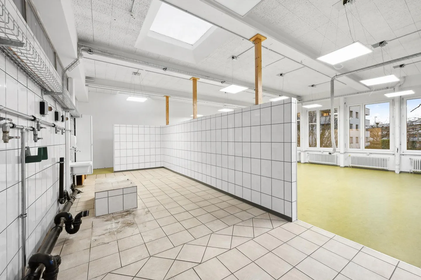 Superficie parziale possibile – Spazio commerciale attraente nel centro di Muttenz - Foto 7 di 13