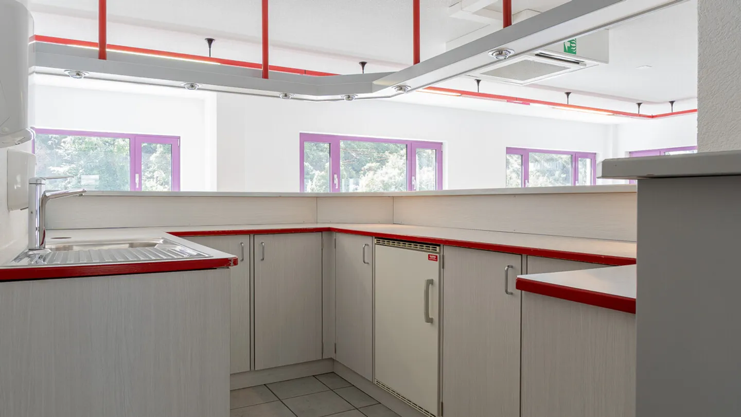 Office space and workshop in an ideal location in Visp - Photo 4 of 13