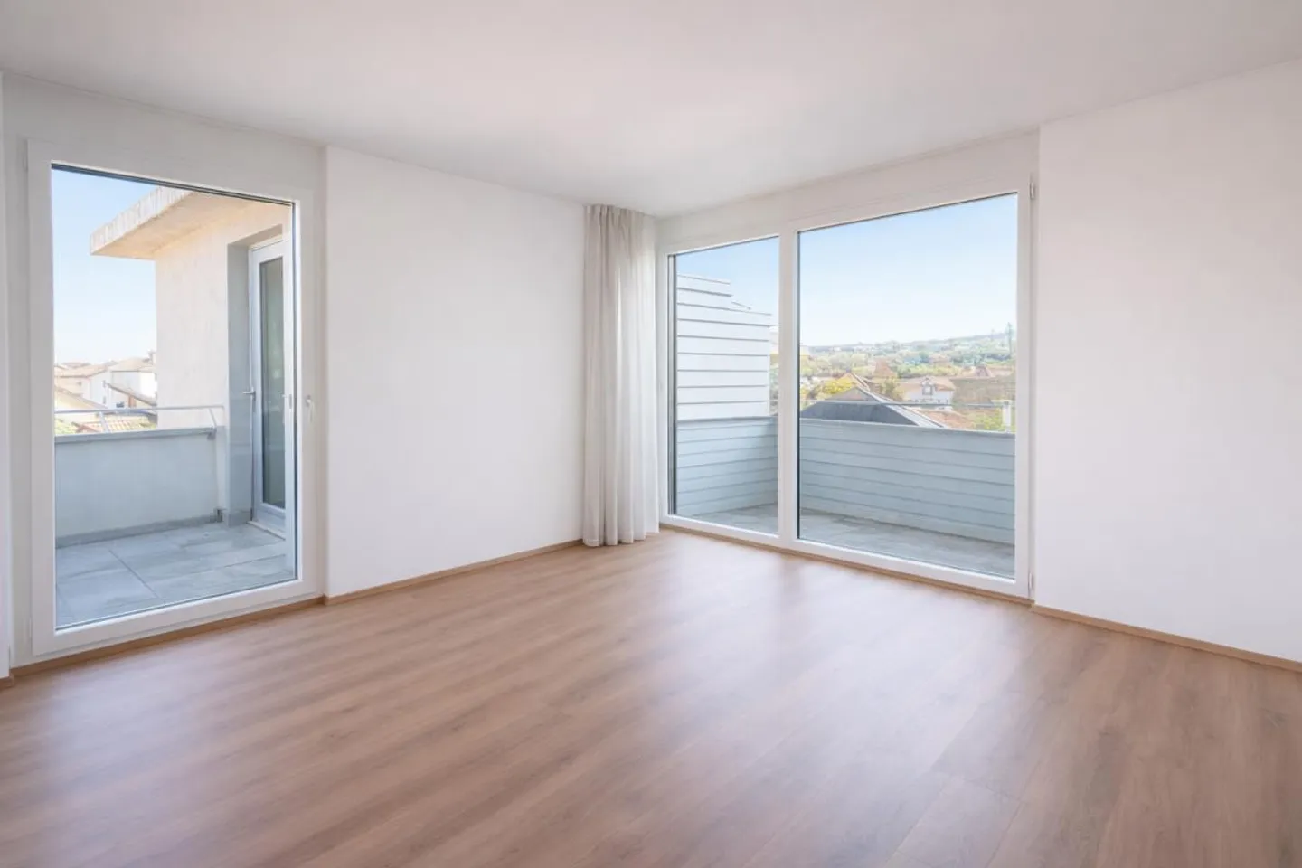 Dreamlike Apartment with Panoramic View - Photo 4 of 8