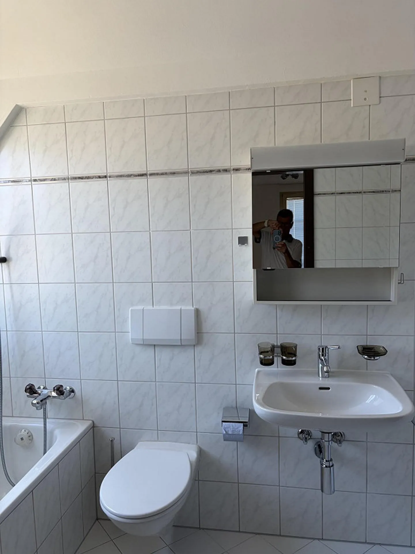 4.5 Room Apartment with Single Garage and Parking Space - Photo 8 of 9