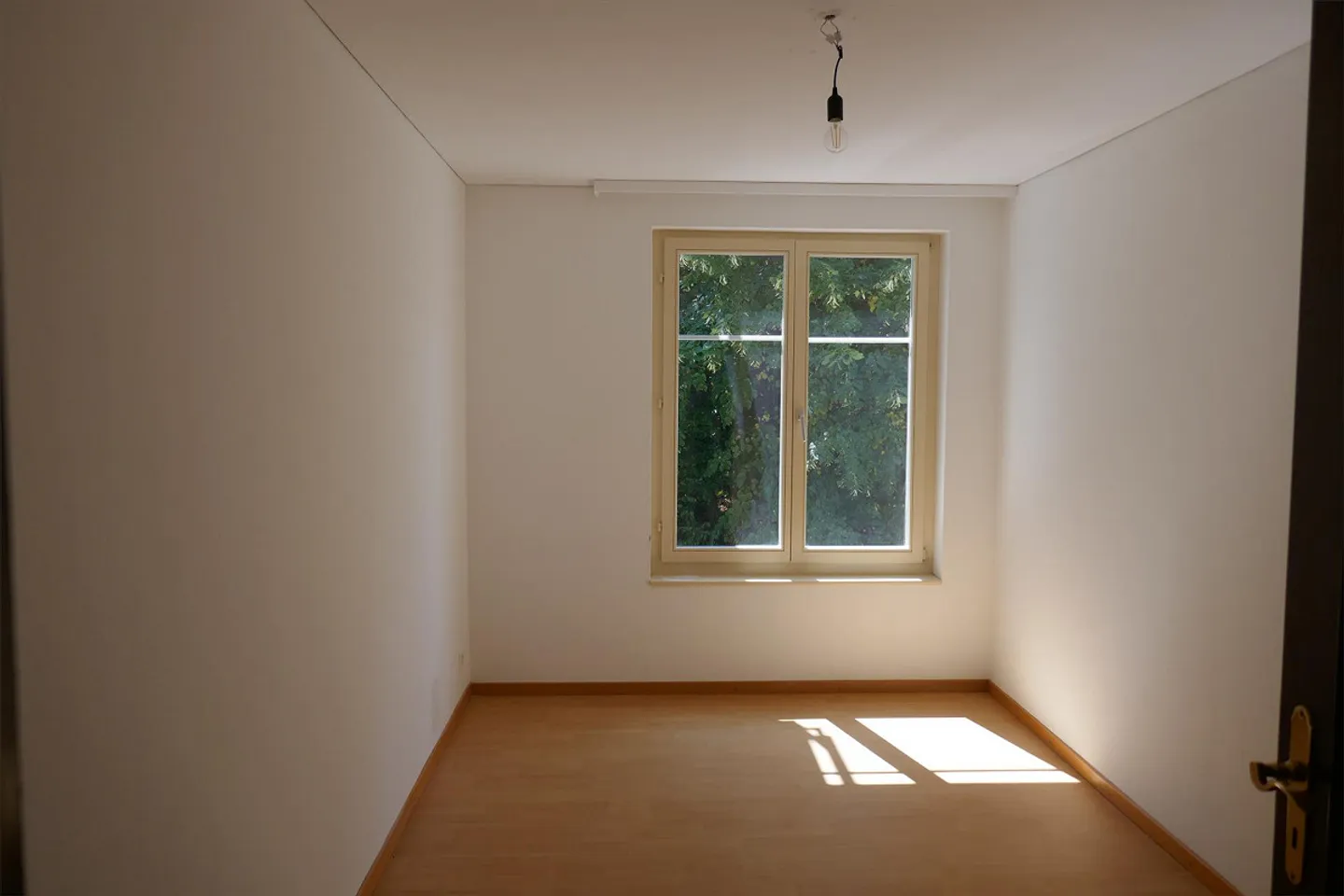 4.5 Room Apartment with Single Garage and Parking Space - Photo 9 of 9