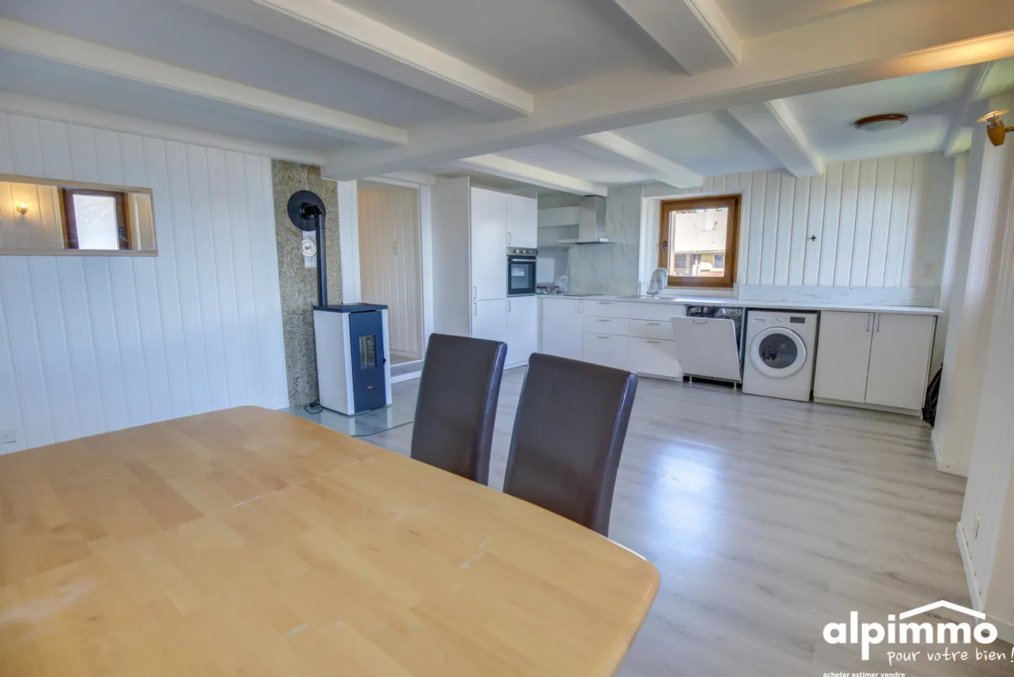 Appartamento ristrutturato con 3 stanze nel cuore del vecchio villaggio di Haute-Nendaz! - Foto 4 di 13