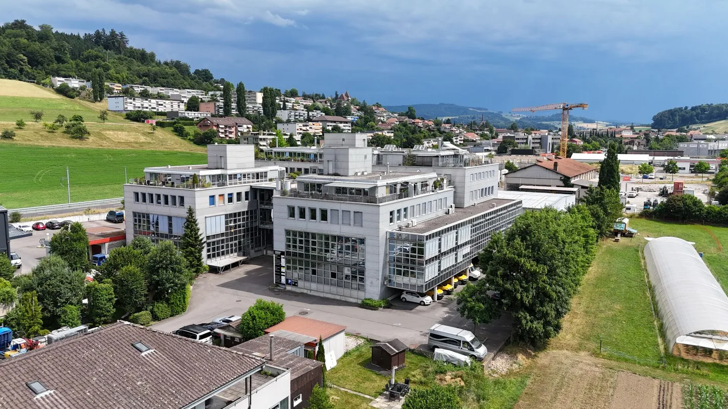 Spazio commerciale attraente a Worb - flessibile, utilizzabile, idealmente connesso - Foto 1 di 9