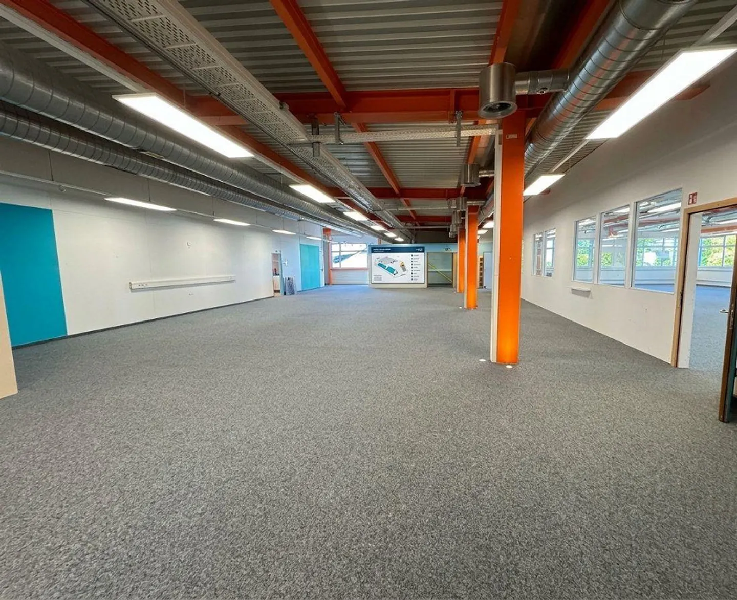 Spacious Commercial Space in Berg - Photo 5 of 10