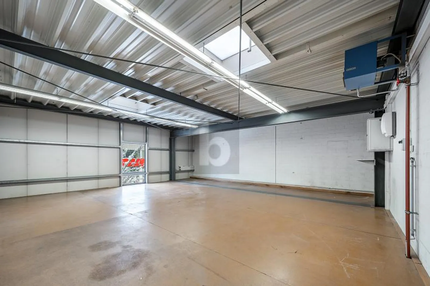 SPAZIO DI STOCCAGGIO E LOGISTICA MODERNO - Foto 4 di 6