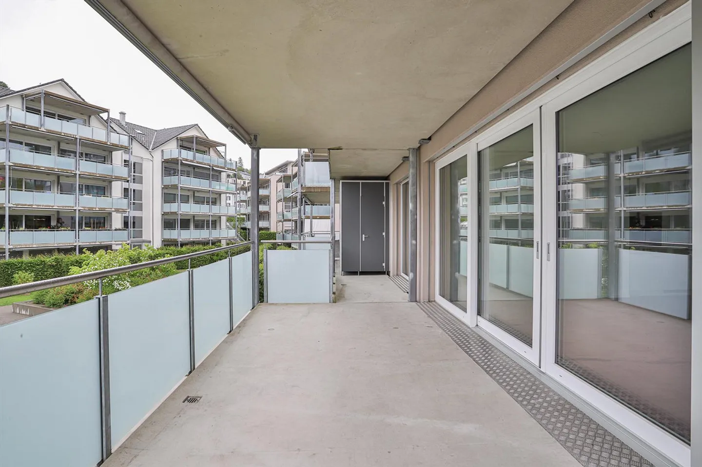 Appartamento moderno e luminoso con ampio balcone! - Foto 7 di 8