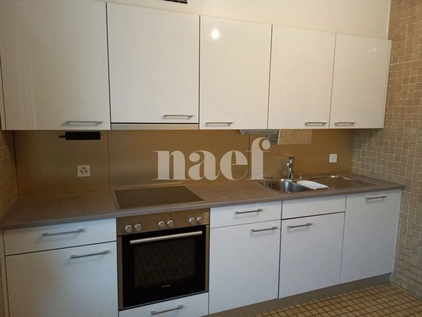 Appartamento 6 locali - Foto 3 di 12