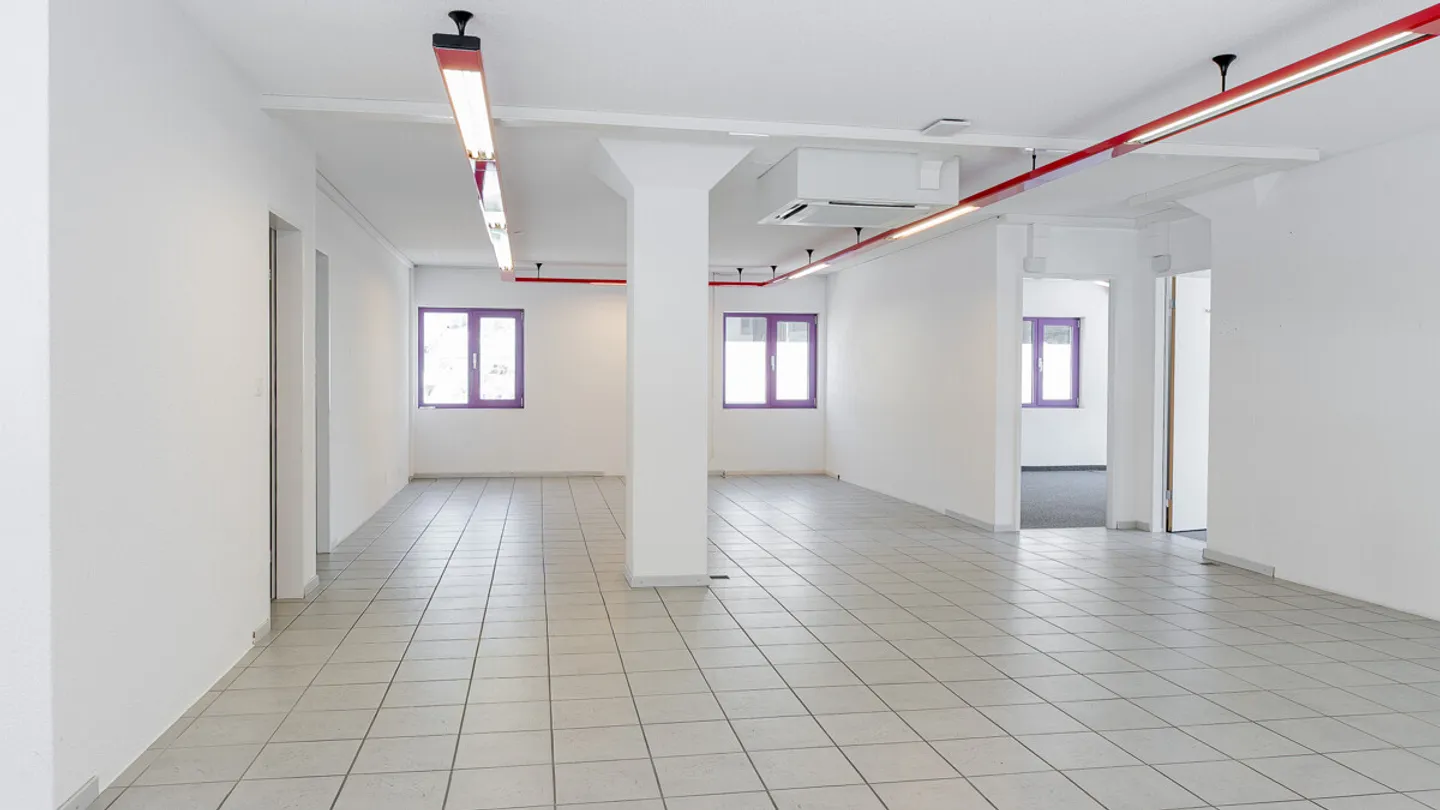 Office space and workshop in an ideal location in Visp - Photo 7 of 13