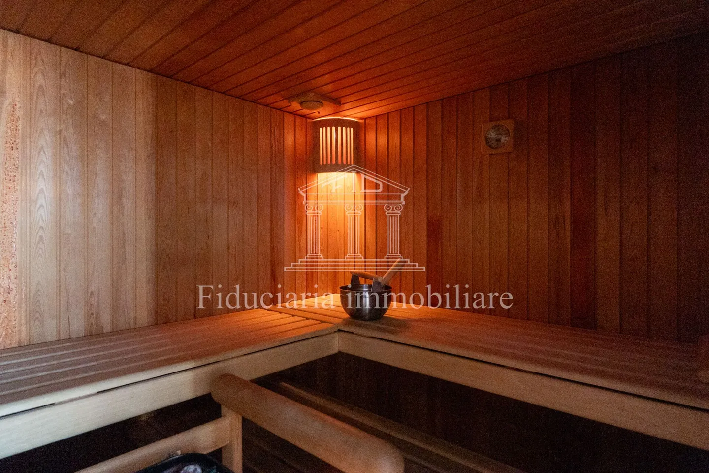 LOCARNO - Atemberaubender Blick vom 8. Stock im Herzen von Locarno - Foto 9 von 9