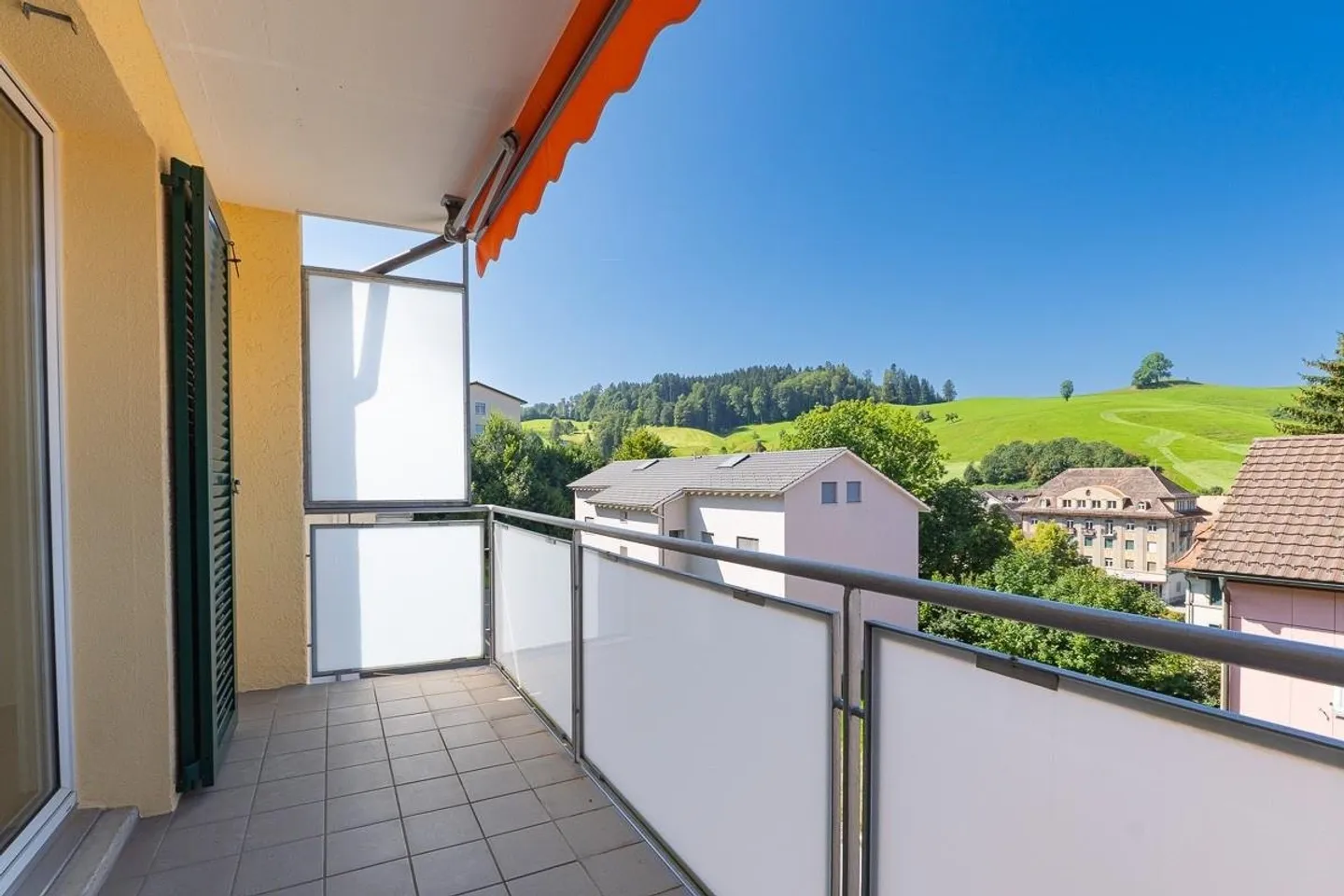 Appartamento affascinante 3.5 stanze al 3° piano - Foto 9 di 10