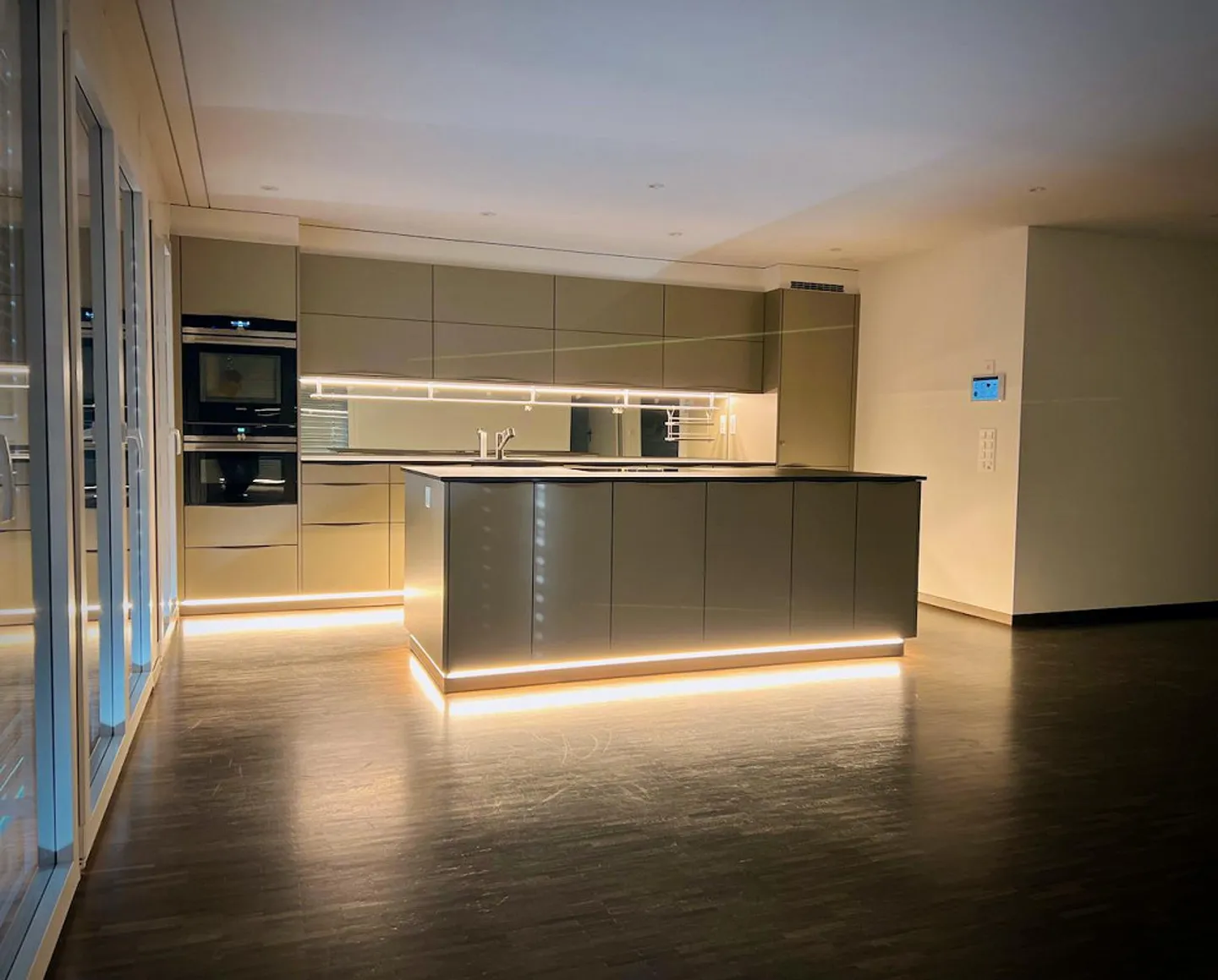 Appartamento attico confortevole con balcone e stanza hobby - Foto 6 di 30