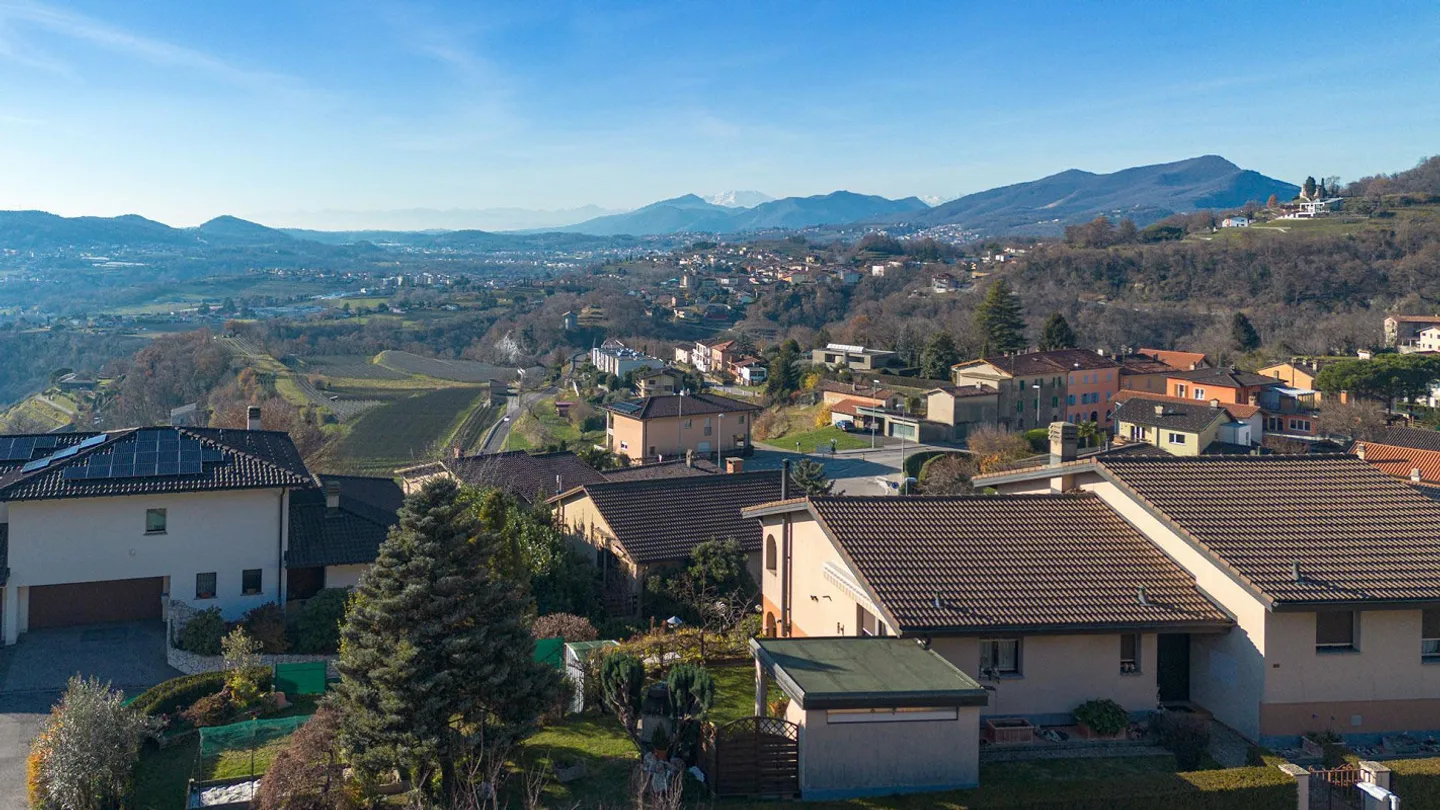 Single-family house with garden in Morbio Superiore - Photo 6 of 9