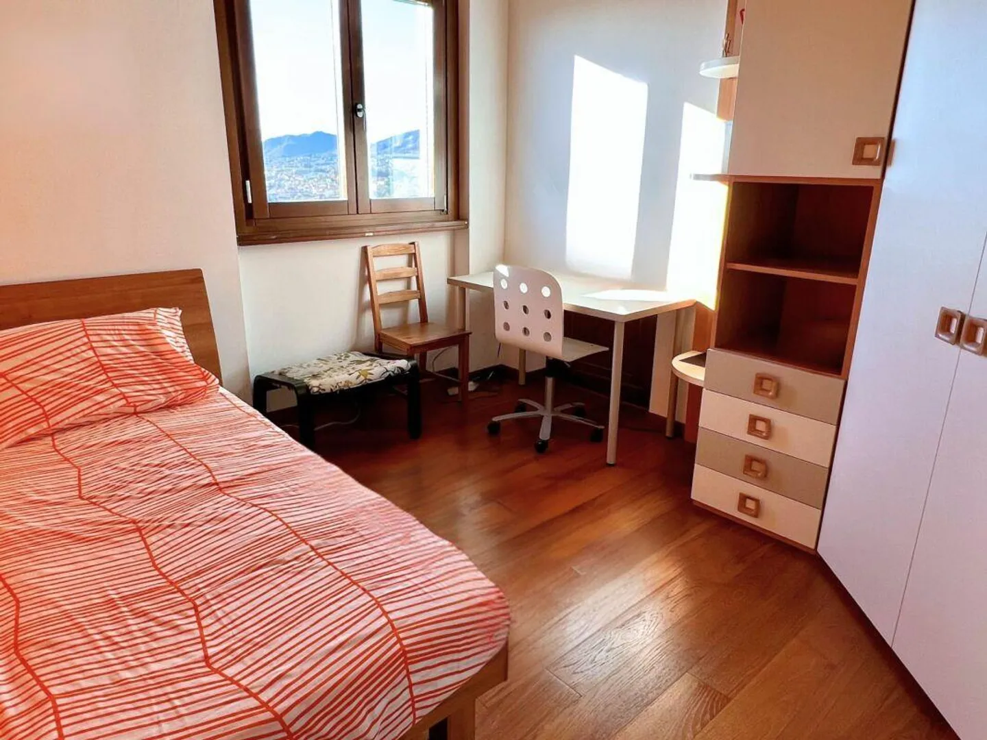 Elegante casa di campagna con grande giardino e due appartamenti collegati - Foto 9 di 19