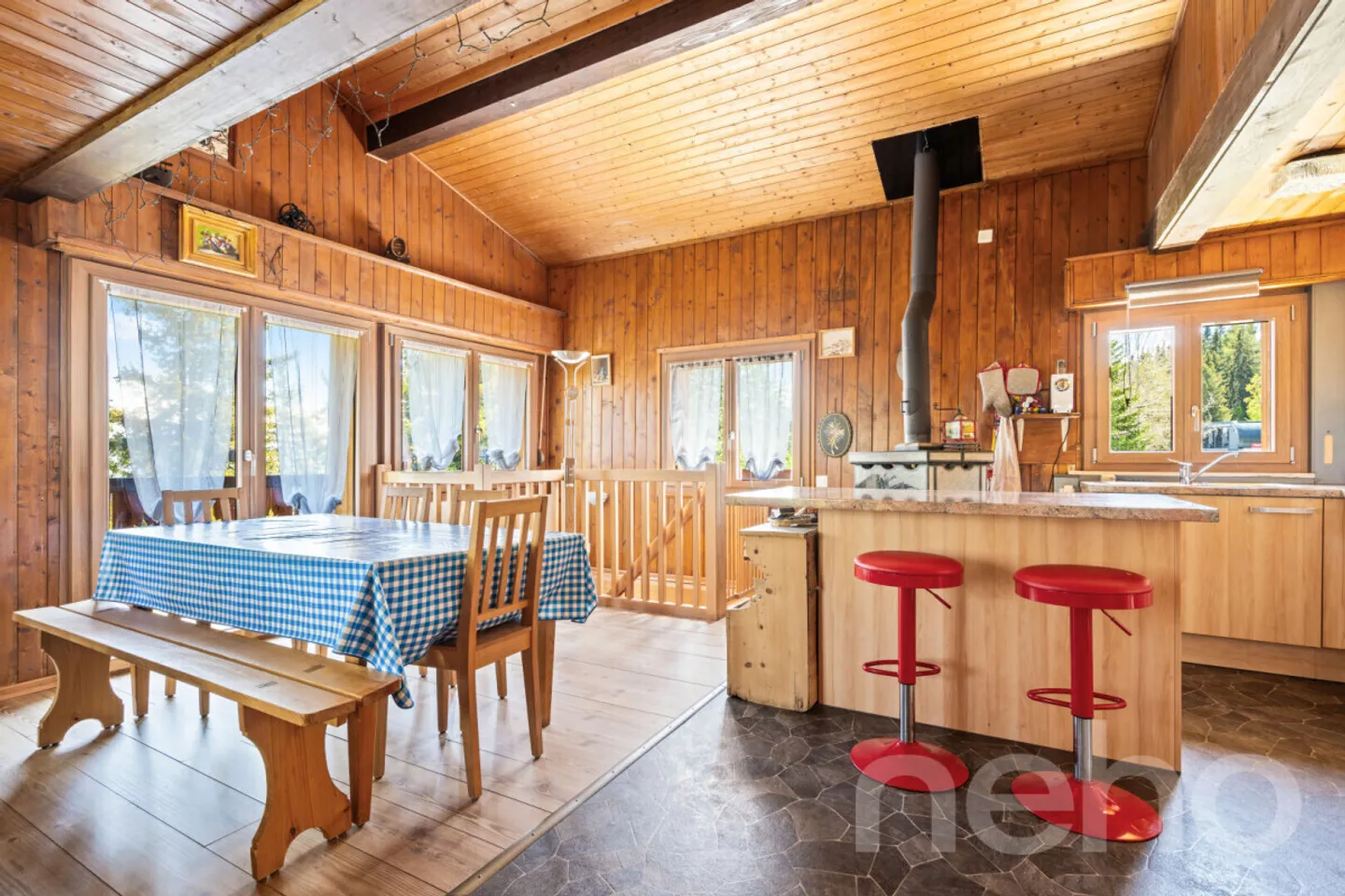 Helles Chalet mit Wellnessbereich und direktem Zugang zu den Pisten - Foto 4 von 12