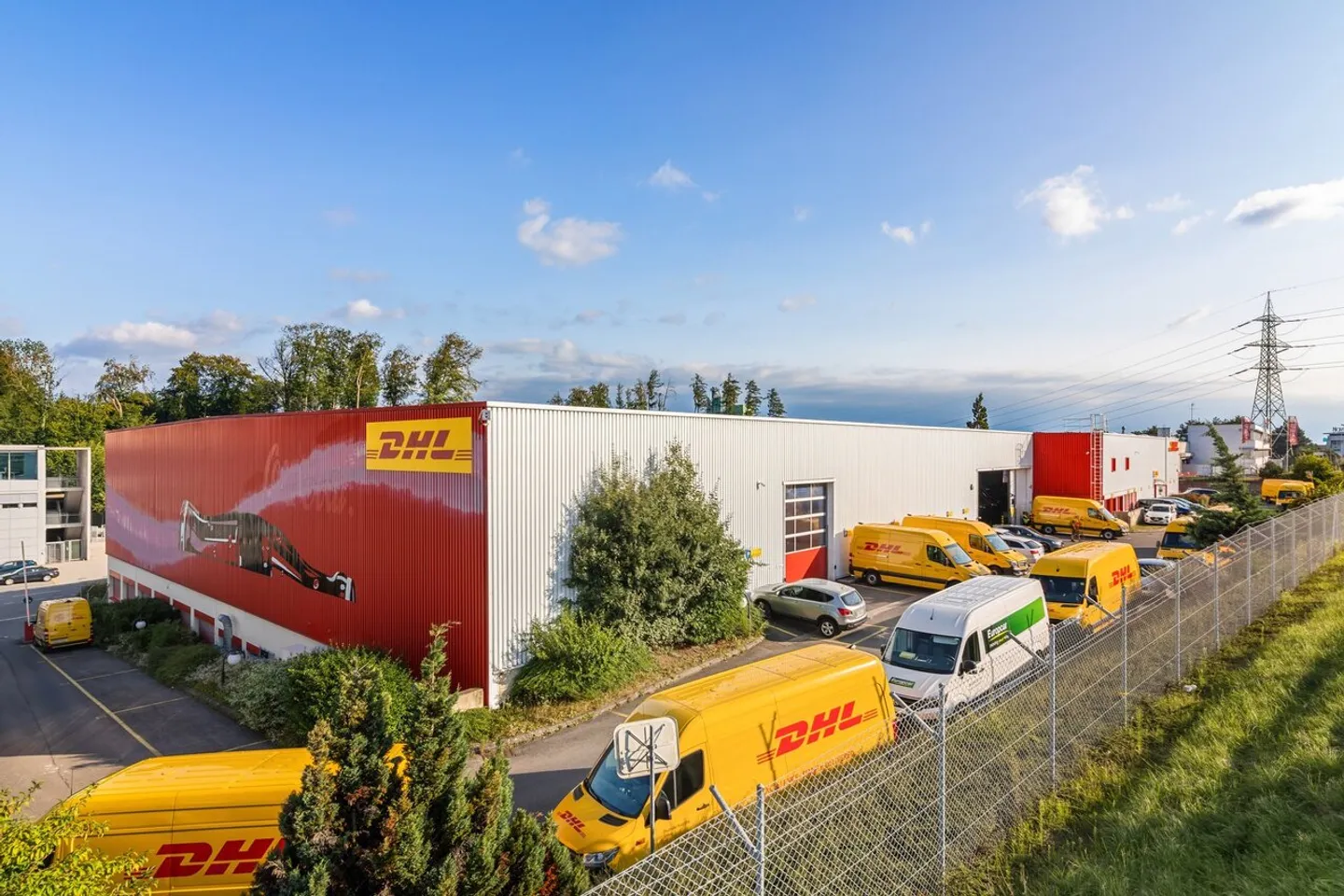 Ottima posizione - vicino all'autostrada e ai servizi - deposito 63 m2 - Foto 3 di 9