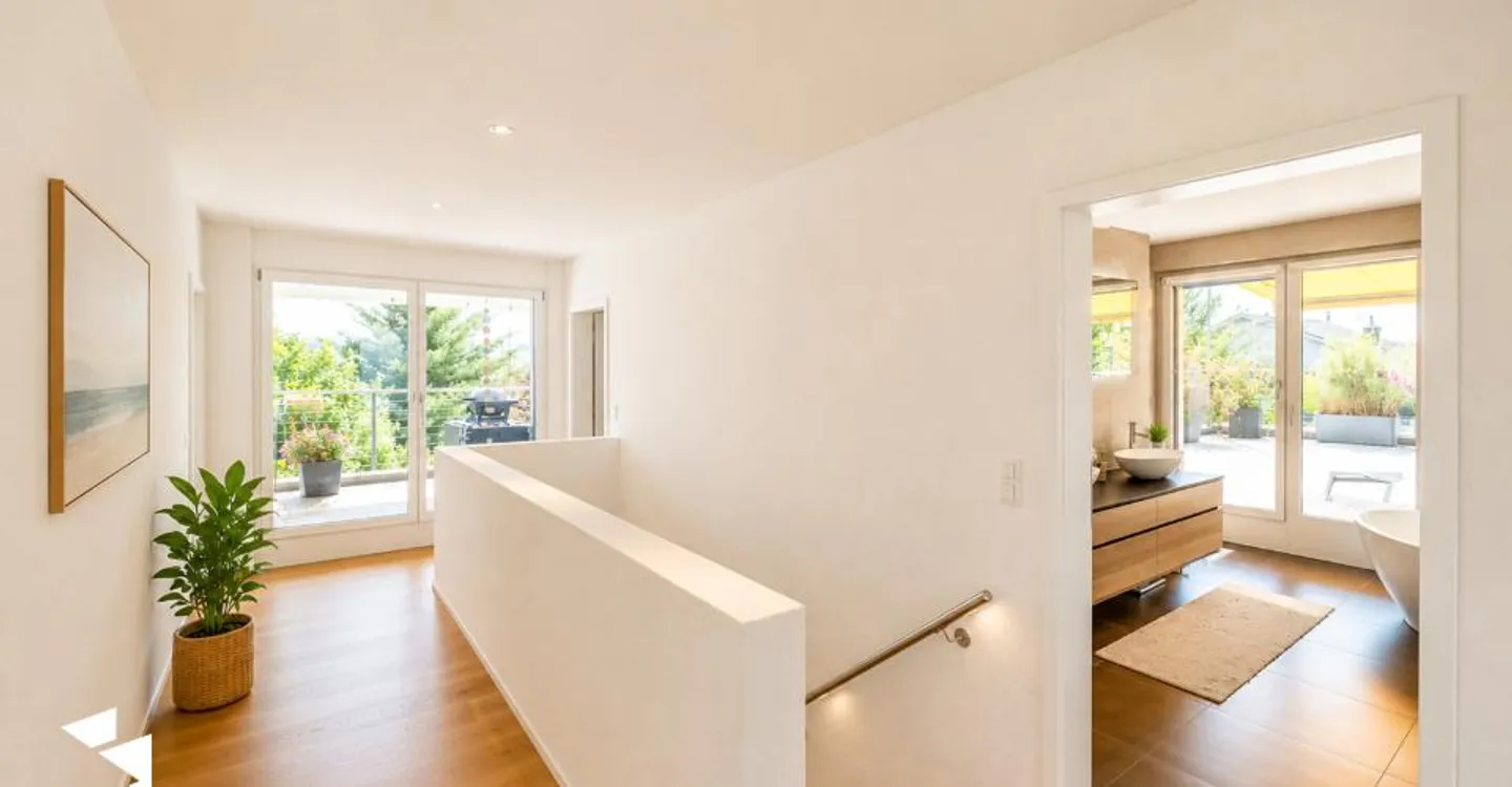 Fehr Real Estate - Modern, well-maintained 5.5-room single-family house - Photo 7 of 13