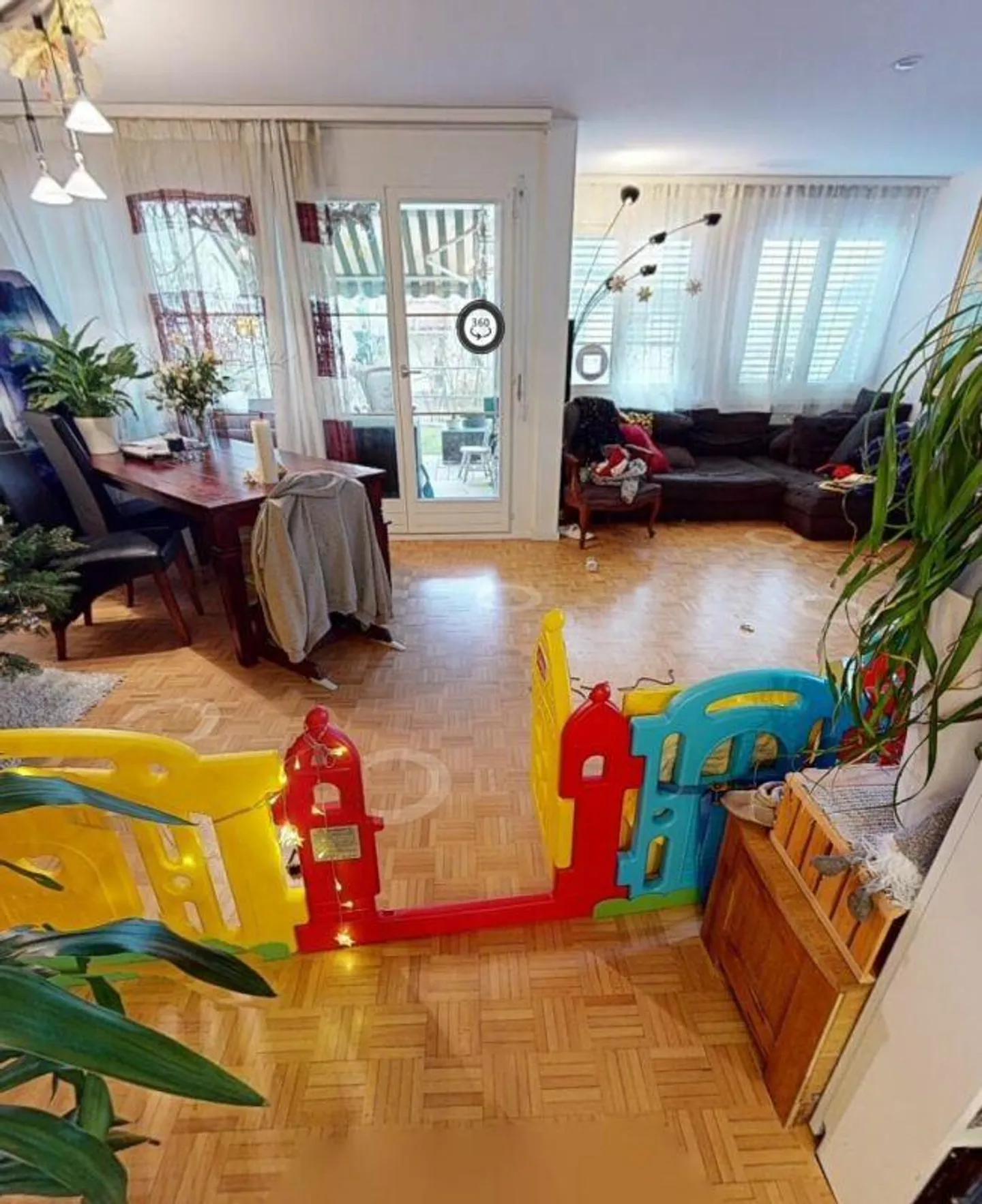 Modern and Charming 5.5 Duplex Apartment in Root - Photo 2 of 11