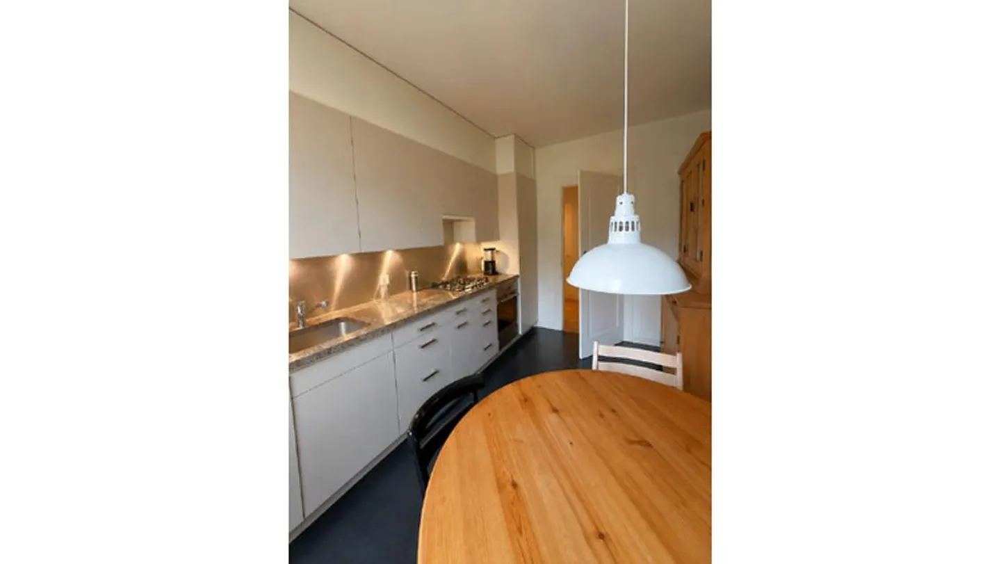 APPARTAMENTO DI 5½ LOCALI A BERNA - KIRCHENFELD, ARREDATO, TEMPORANEO - Foto 3 di 10