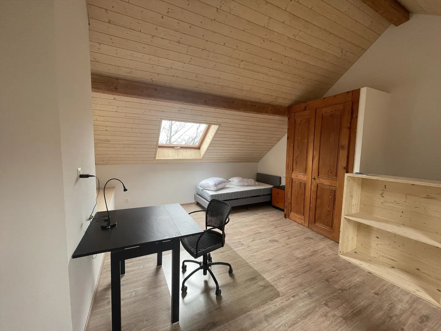 Camera 1.5 stanze - Foto 1 di 6